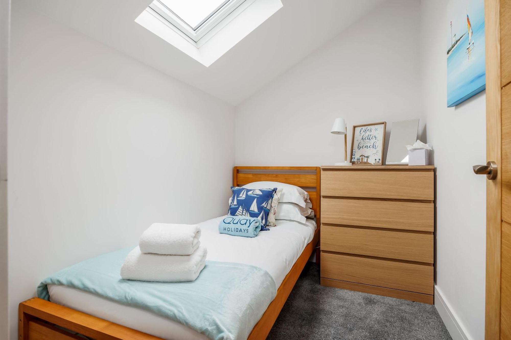 Charlotte Cottage Poole Luaran gambar