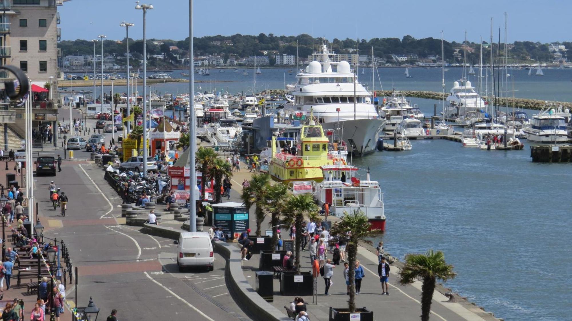 Charlotte Cottage Poole Luaran gambar