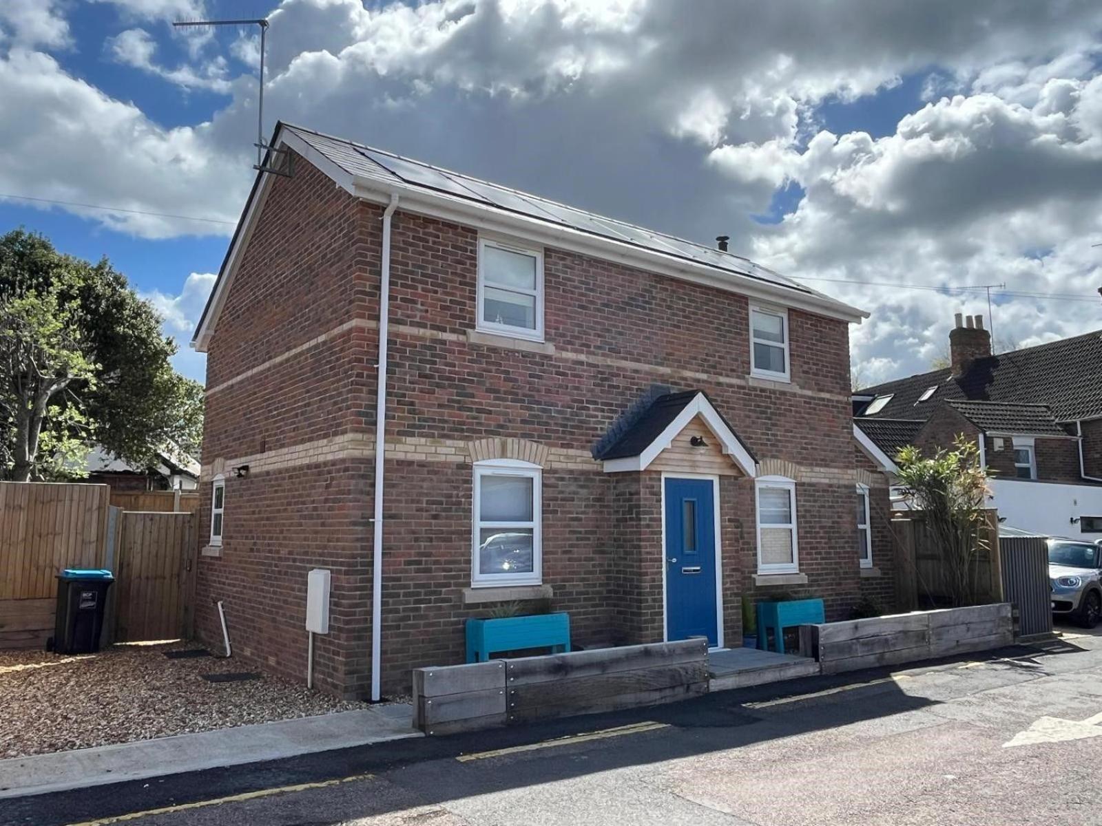 Charlotte Cottage Poole Luaran gambar